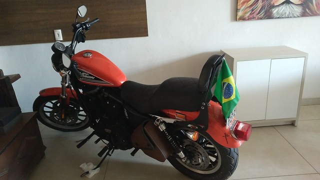 IRON 883