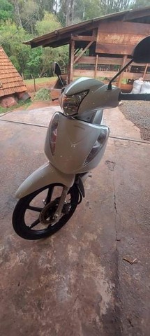 VENDO HONDA BIZ 125 COMPLETA