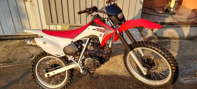 MOTO TRILHA 230 ROUPA CRF ACEITO TROCA