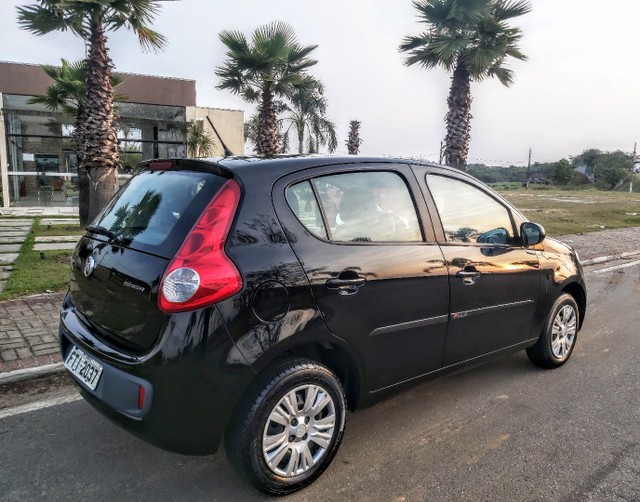 PALIO ATTRACTIV 2015 COMPLETO ÓTIMO ESTADO PNEUS NOVOS BAIXO KM