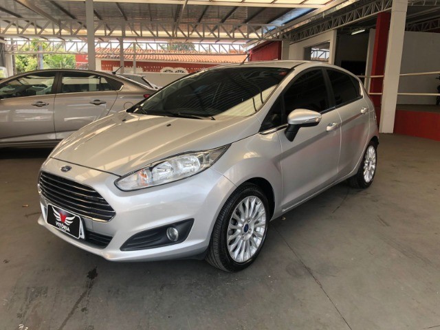 NEW FIESTA 1.6 HATCH TITANIUM AUT. 2015