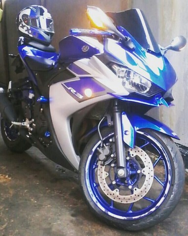 YAMAHA R3 2016 TOTALMENTE EQUIPADA