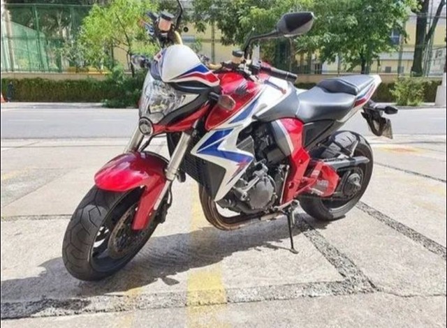 MOTO CB 1000R 2015