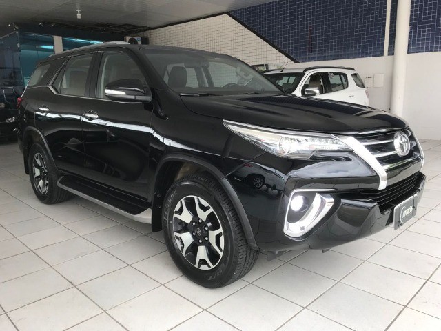 HILUX SW4 SRX 4X4 TURBO DIESEL 7 LUGARES