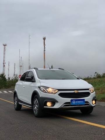 ONIX 1.4 ACTIVE 2018 COM 52 MIL KM