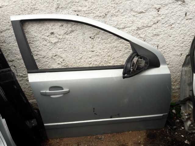 Porta Dianteira Direita Chevrolet Vectra 2006 à 2011 Lisa