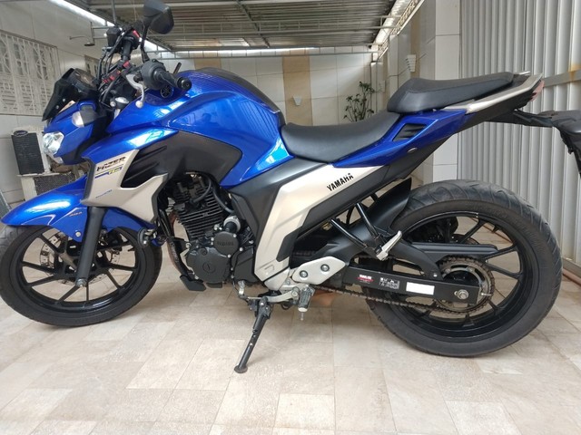 MOTO YAMAHA F25 FAZER 250 CC