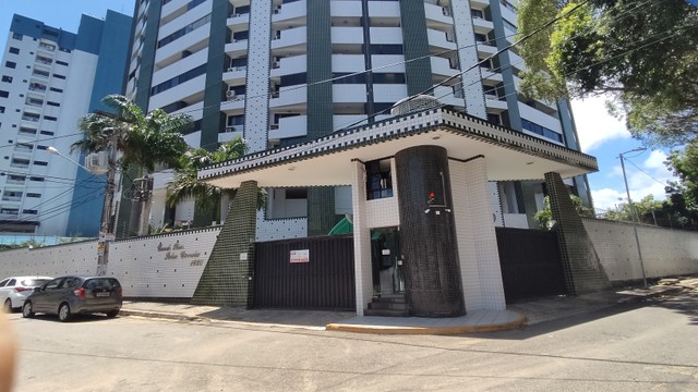 Apartamento para aluguel com 400 metros quadrados com 5 quartos em Barro Vermelho - Natal  - Foto 2