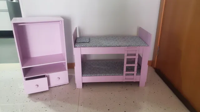 Boneca Barbie Closet Guarda Roupa De Luxo Roxo Com Boneca