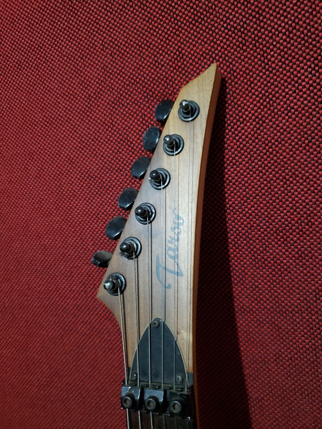 Guitarra Customizada Luthier Tarso Mogno Maciço Gotoh Custom Dolphin Antiga. - Foto 4