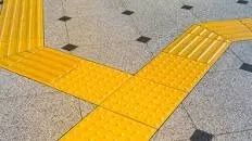 Piso tátil direcional e alerta - Foto 2