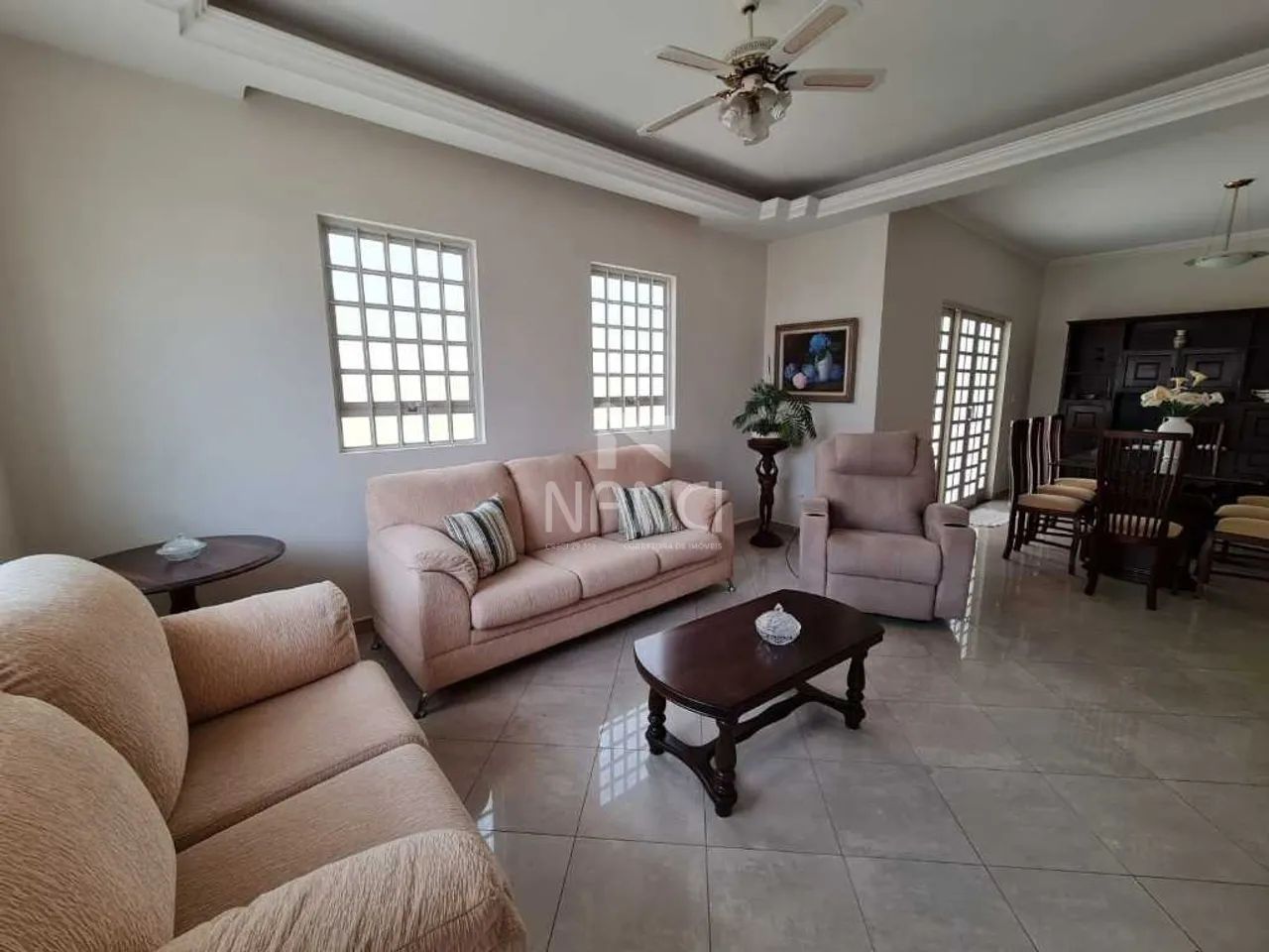 Venda de Casas / Padrão na cidade de Rio Claro - Foto 2