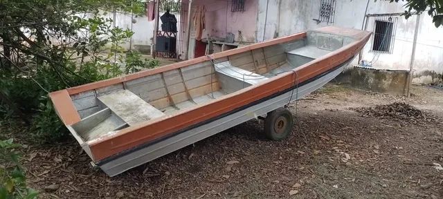 Vendo Barco  em alumínio 