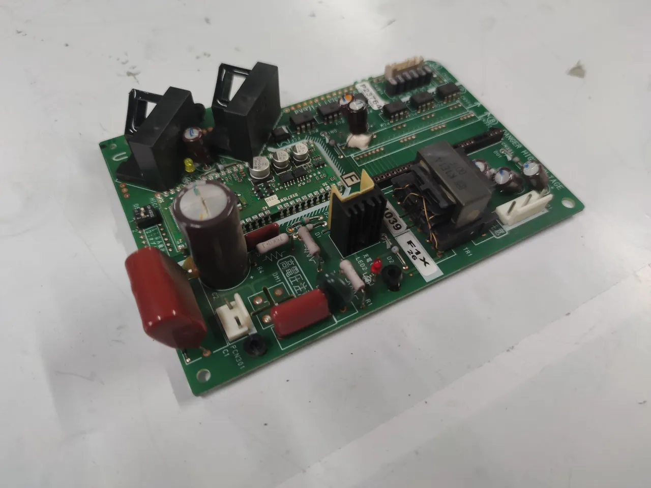 Placa Eletrônica Circuito Hitachi P23764 com garantia de 3 meses