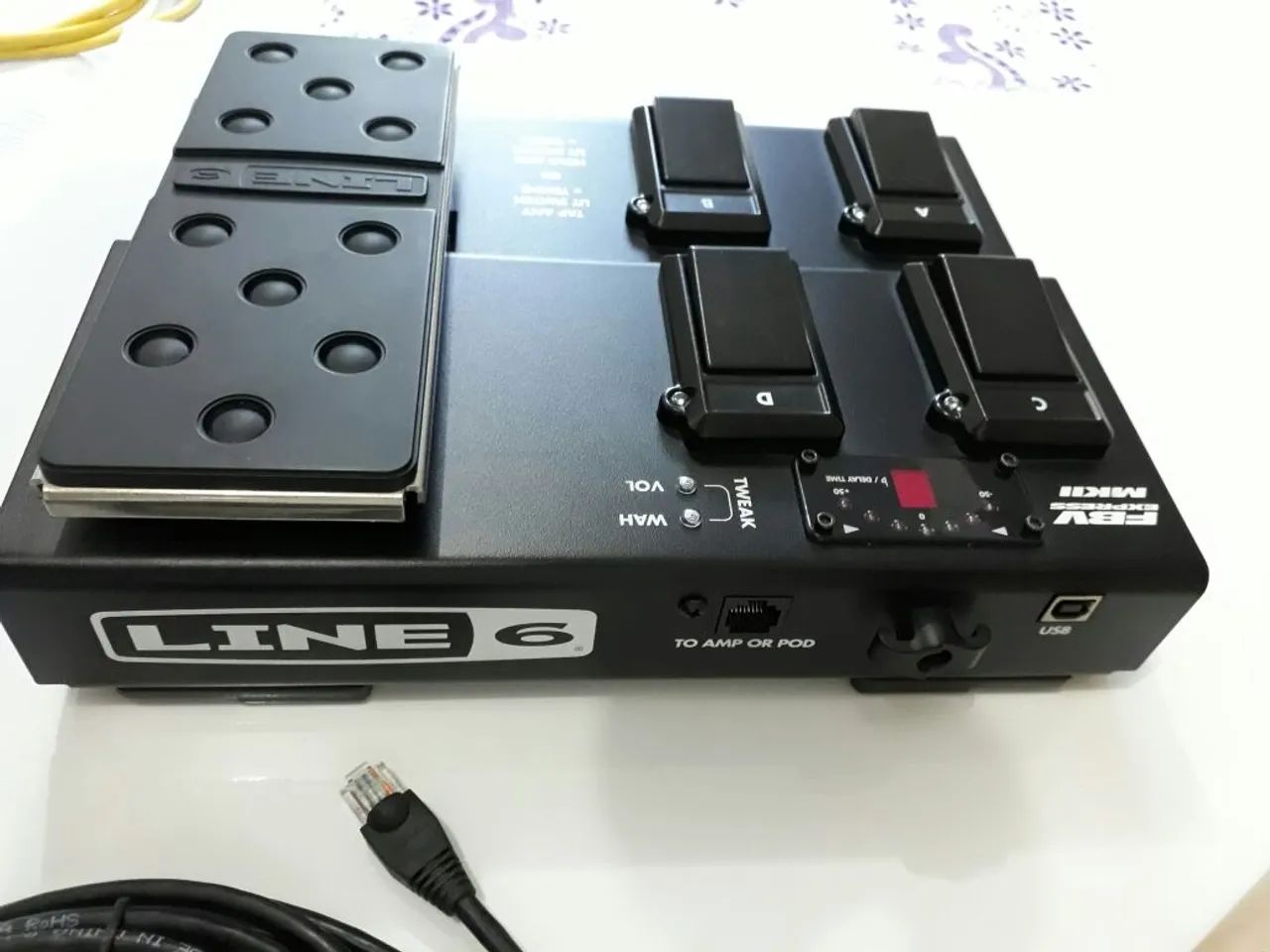 Line 6 Express® MkII Pedal de Controle para Guitarra - Foto 2