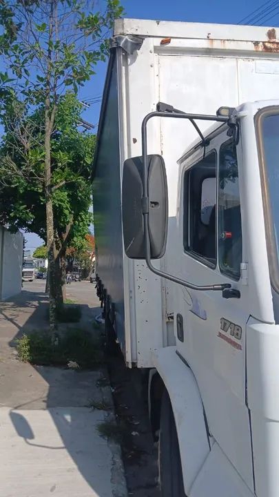 Mercedes 1718 toco ano 2009 - Foto 9