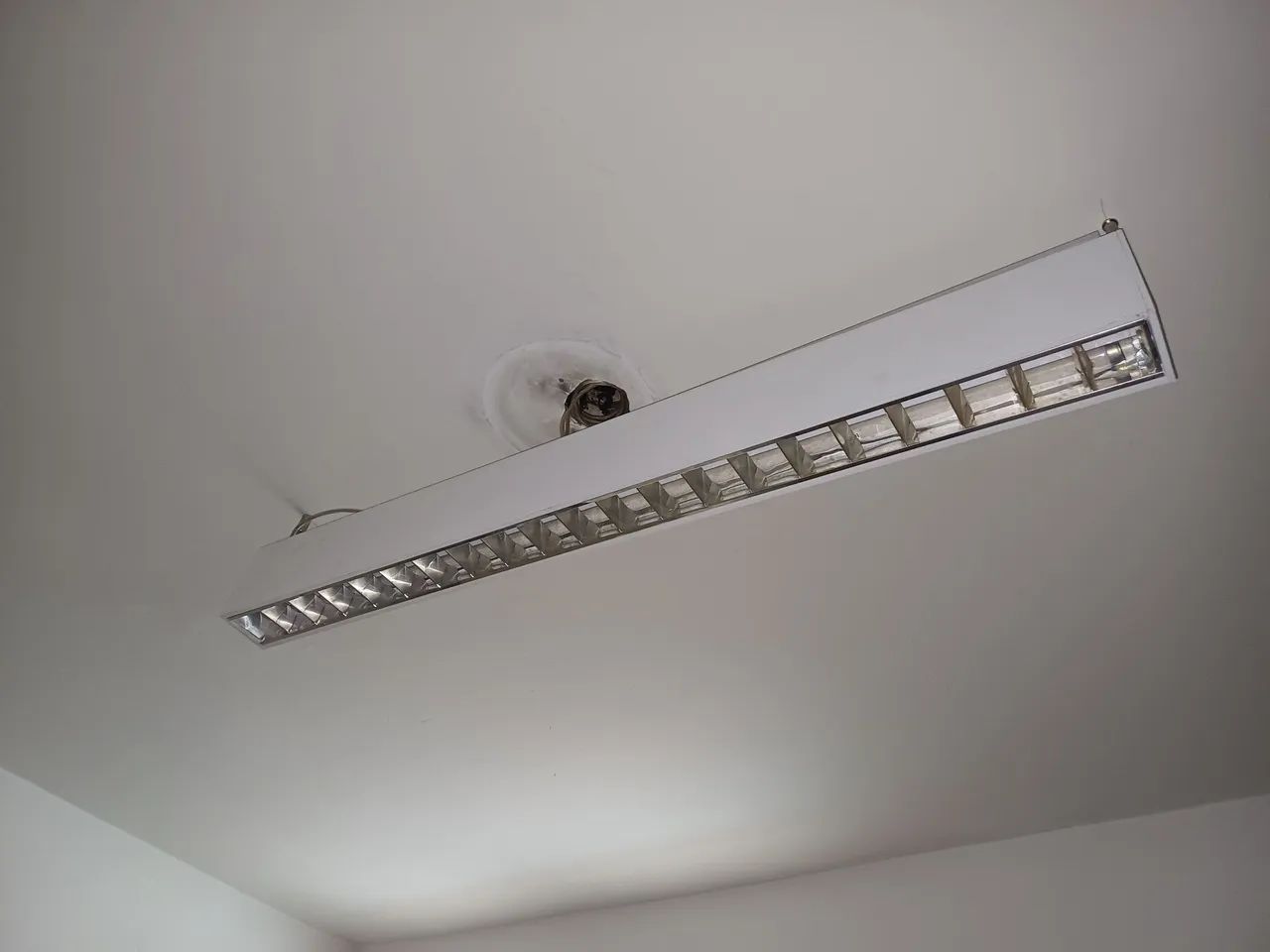 Luminária de Teto para 2 Lâmpadas - Foto 5