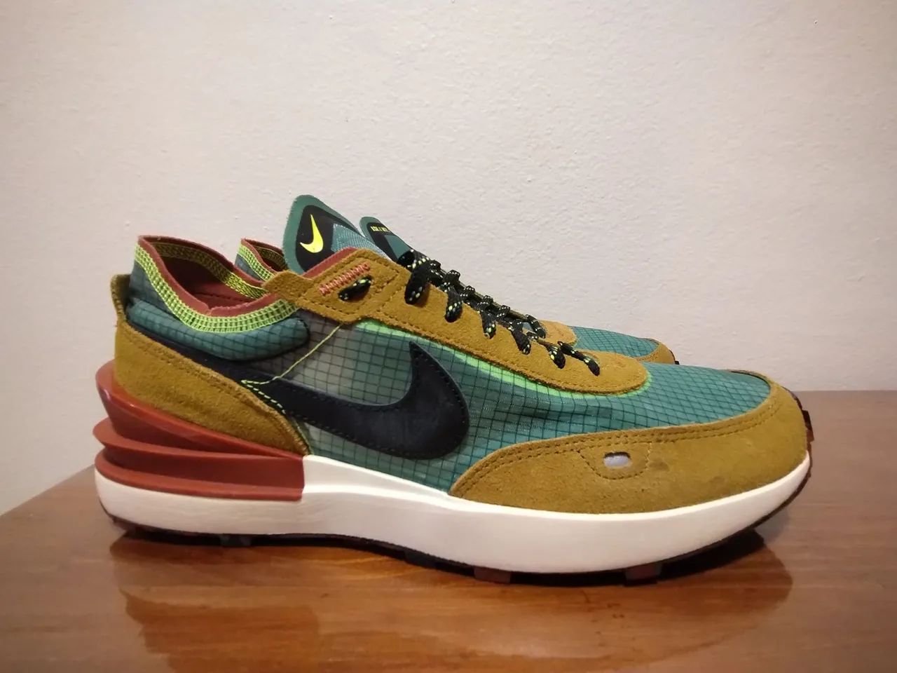 Nike Waffle One SE Golden Moss 42 - Foto 2