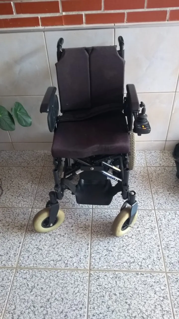 Cadeira de Rodas Motorizada sua LIBERDADE
