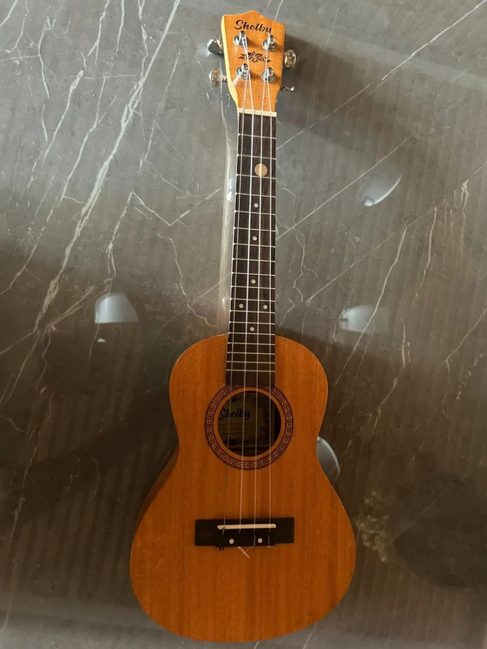 Ukulele Shelby