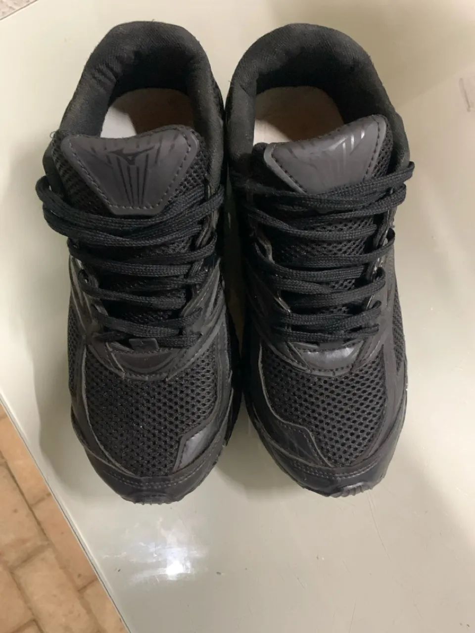 Tênis Mizuno Preto - Foto 2