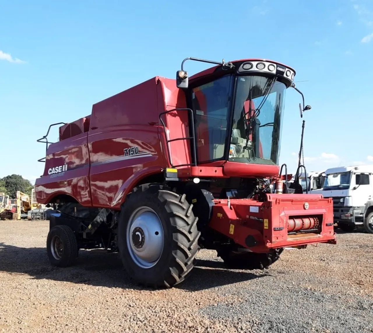 Colheitadeira Case 7150 ano 2021, 4x2, com 850 horas, em SP