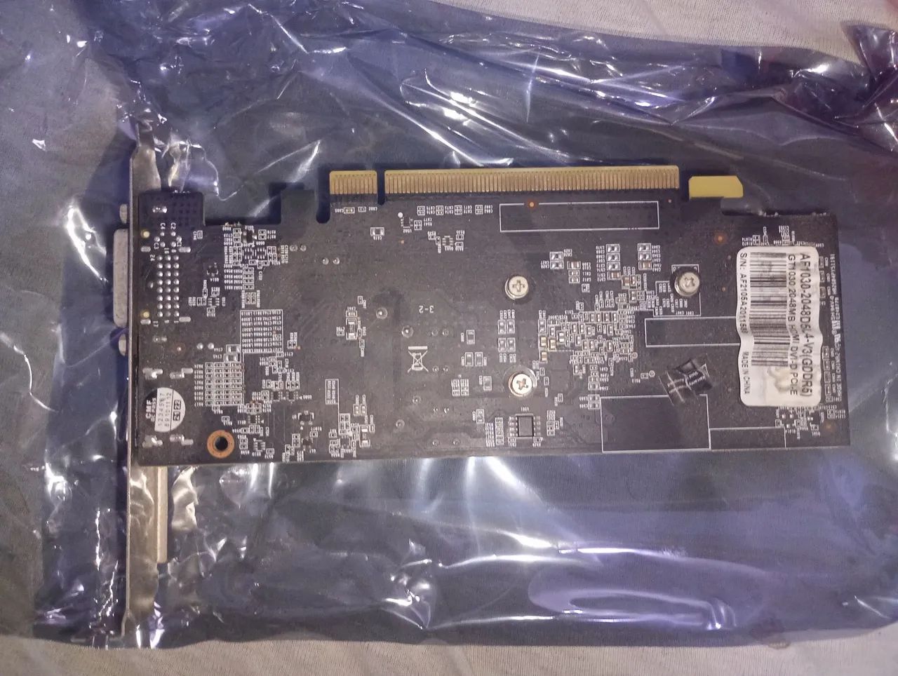 Placa de video Gt 1030 2gb usada - Foto 2
