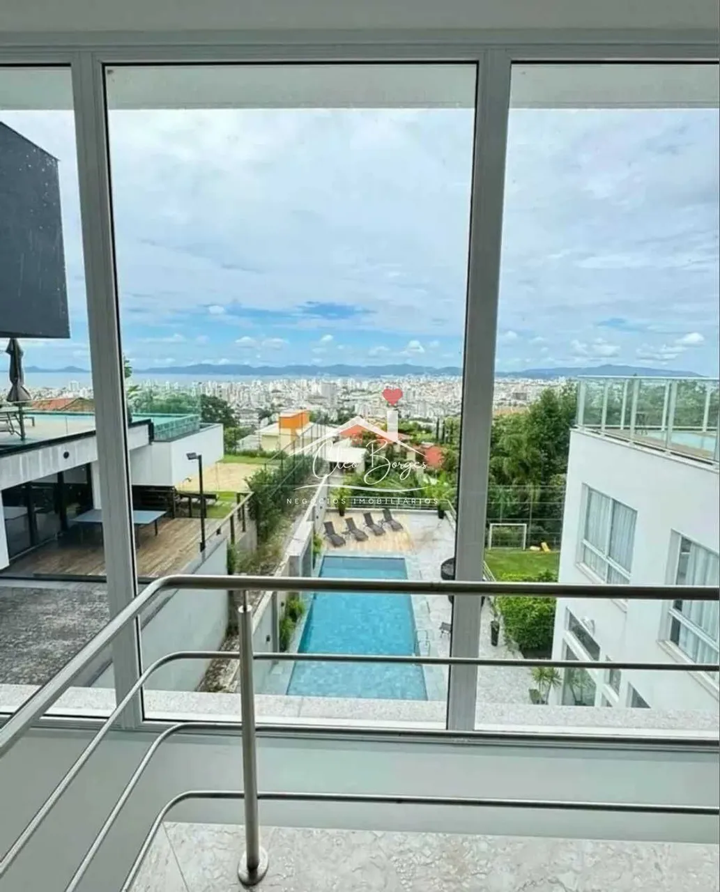 Casa Alto Padrão no Bosque das Mansões, 5 Dormitórios, São José/SC