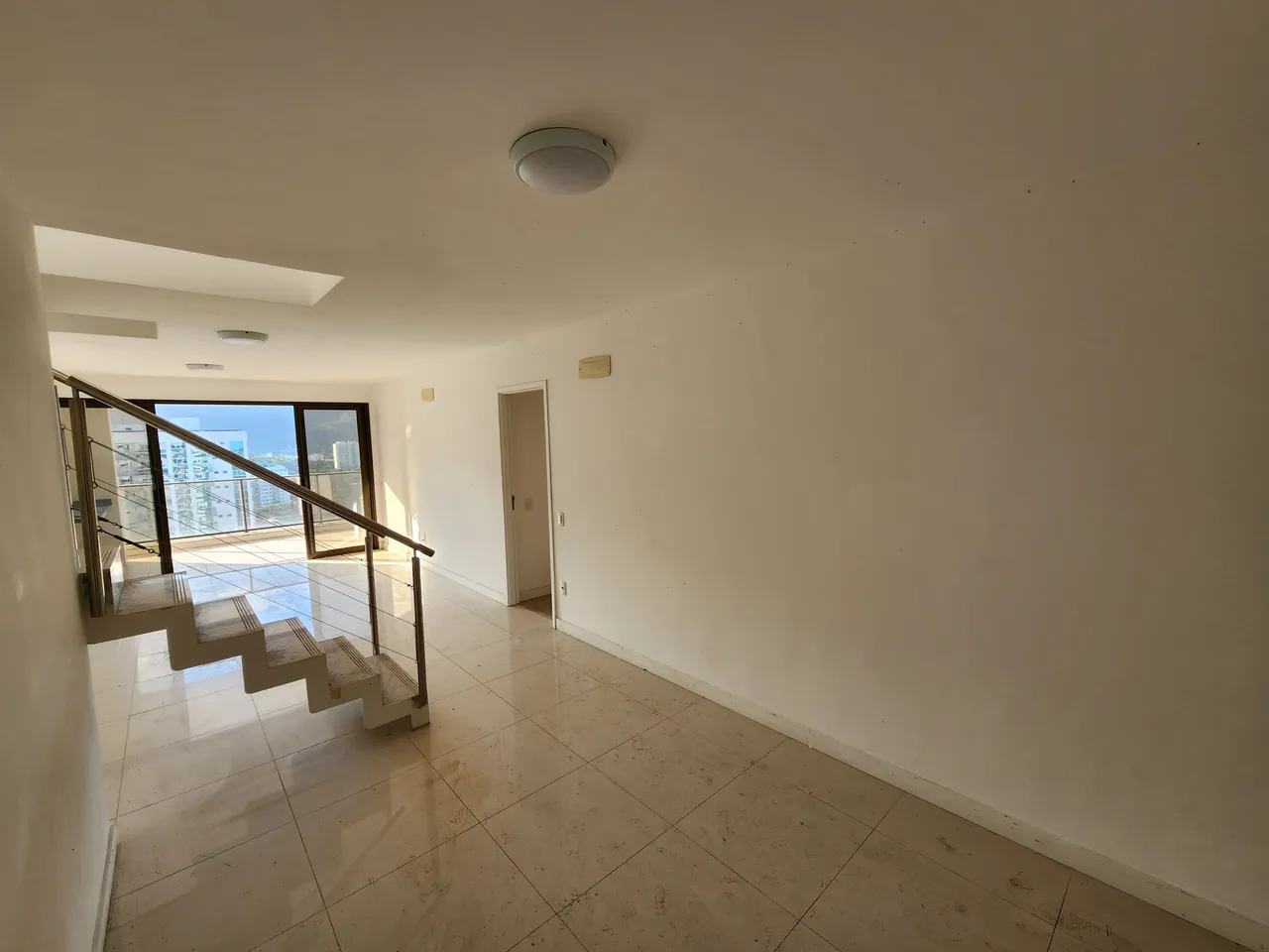 Ilha Pura | Cobertura Duplex de 5 Quartos no Condomínio Saint Michel com 325m²