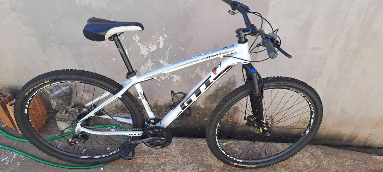 Bicicleta Mountain Bike GTI Roma 21 Marchas Freio a Disco