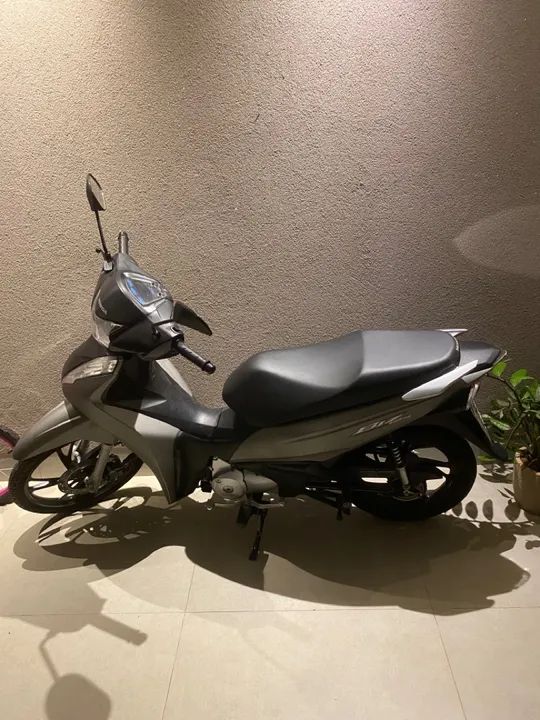 Biz 125 2023 - 2 mil kms rodados - Foto 2