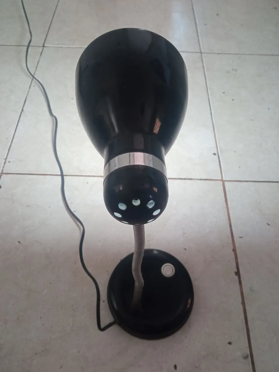 Abajur de mesa com design moderno