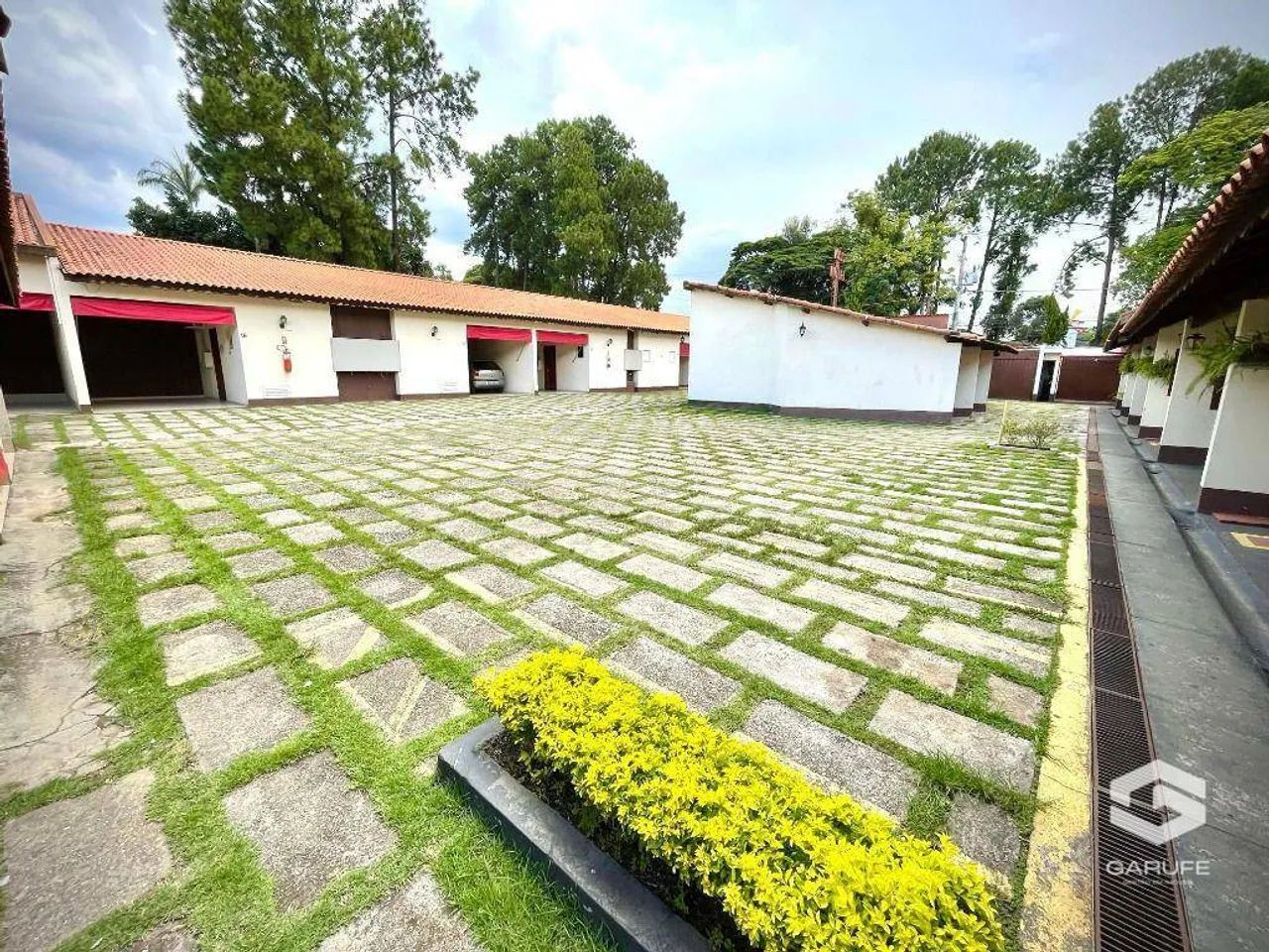Hotel com 25 dormitórios à venda, 500 m² por R$ 2.000.000,00 - Chácaras Reunidas - São Jos - Foto 2