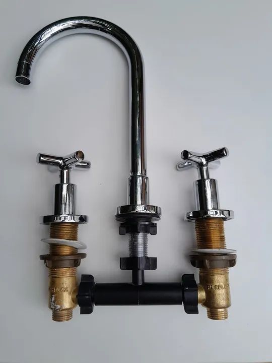 Torneira misturador para lavatório - perflex Titânio  - Foto 6