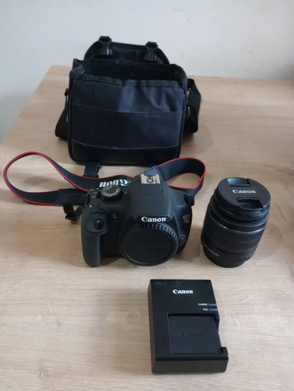 Camera Canon EOS Rebel T5