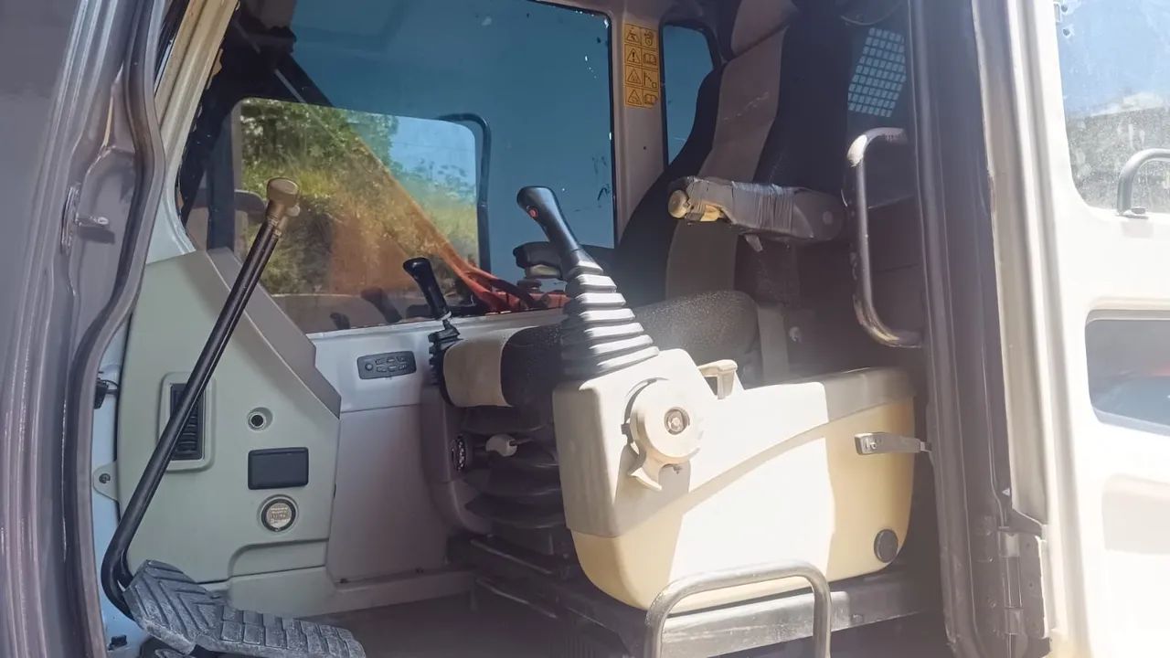 Escavadeira Hidráulica Hyundai Rolex 160LC-7 - Foto 6