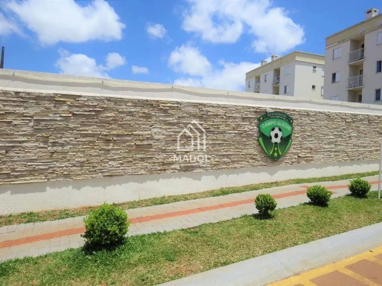 Apartamento à Venda em Uvaranas, Ponta Grossa - PR - Foto 2