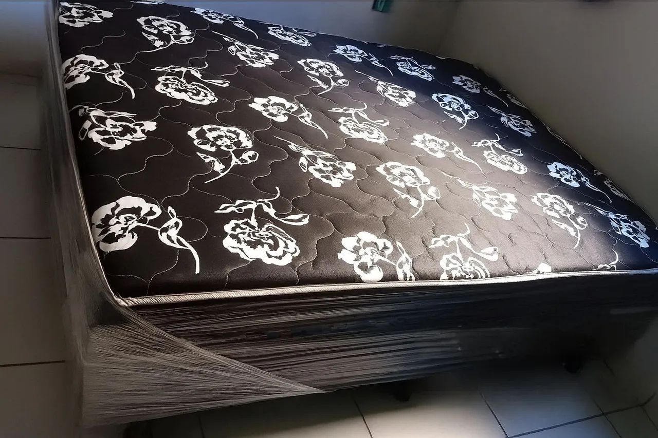 Camas De Casal Novas De Fábrica Com Espuma
