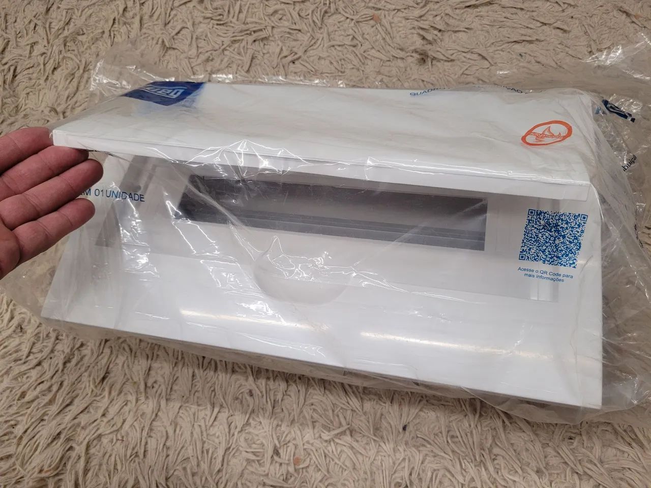 Quadro de Distribuição WEG 18 disjuntores.420353672227727363
