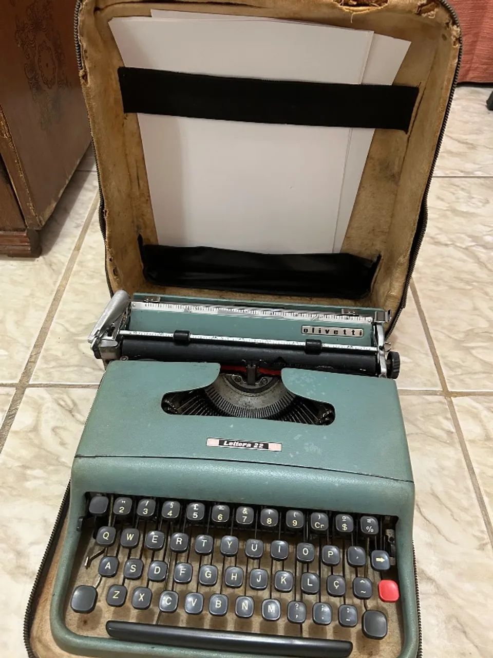 Máquina de escrever Olivetti - Foto 2