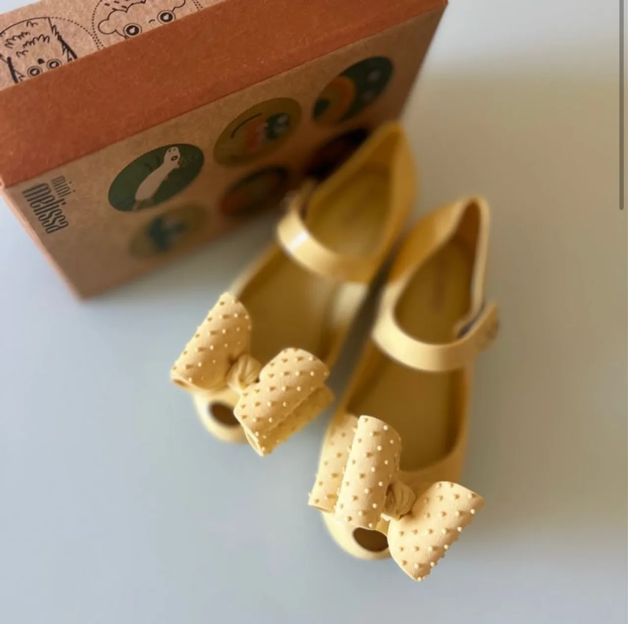 Mini Melissa Infantil com Laço