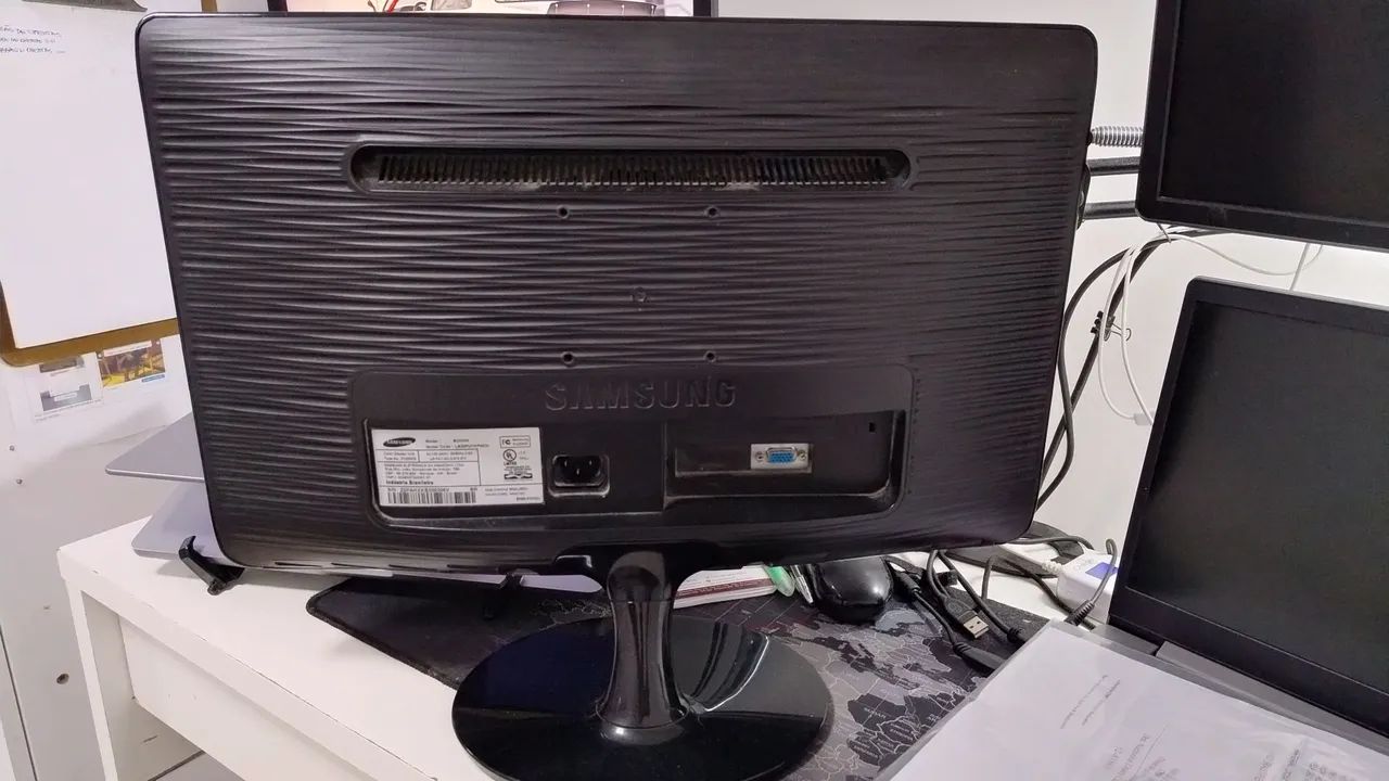 Monitor Samsung 2030N Widescreen 21 polegadas - Foto 2