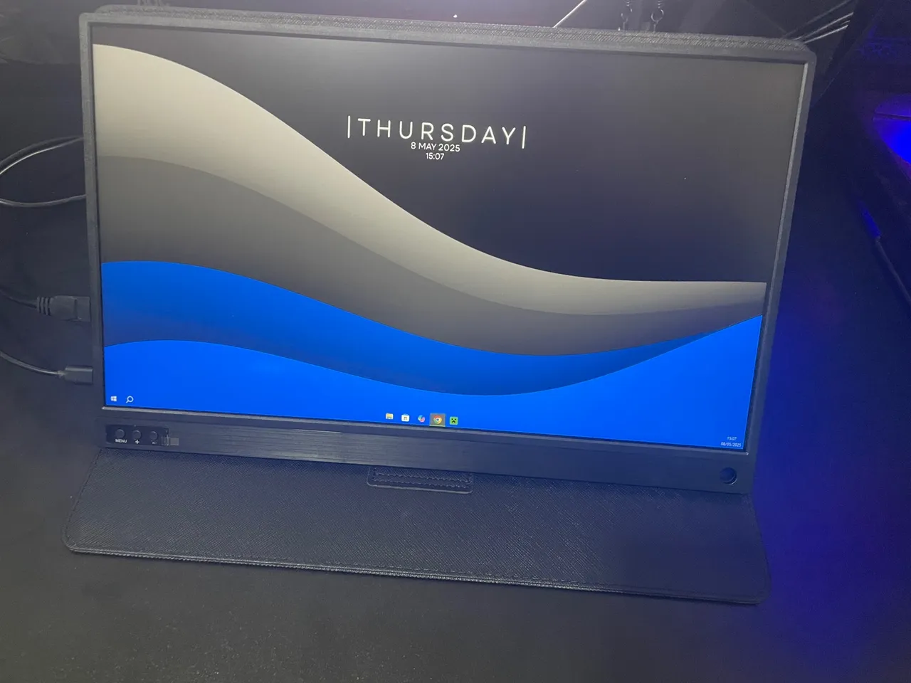 Monitor Portátil T-bao 15,6 / Full HD - USB-C - HDMI / Perfeito para Notebook, PS4, Xbox