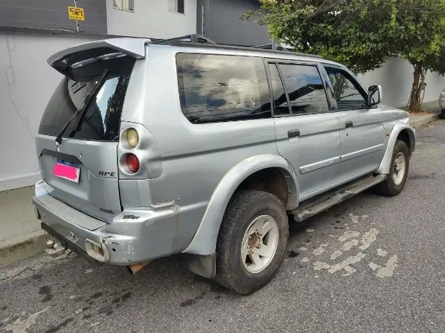 PAJERO SPORT SE/ HPE 2.8 - 4 x 4 - Diesel - Automático