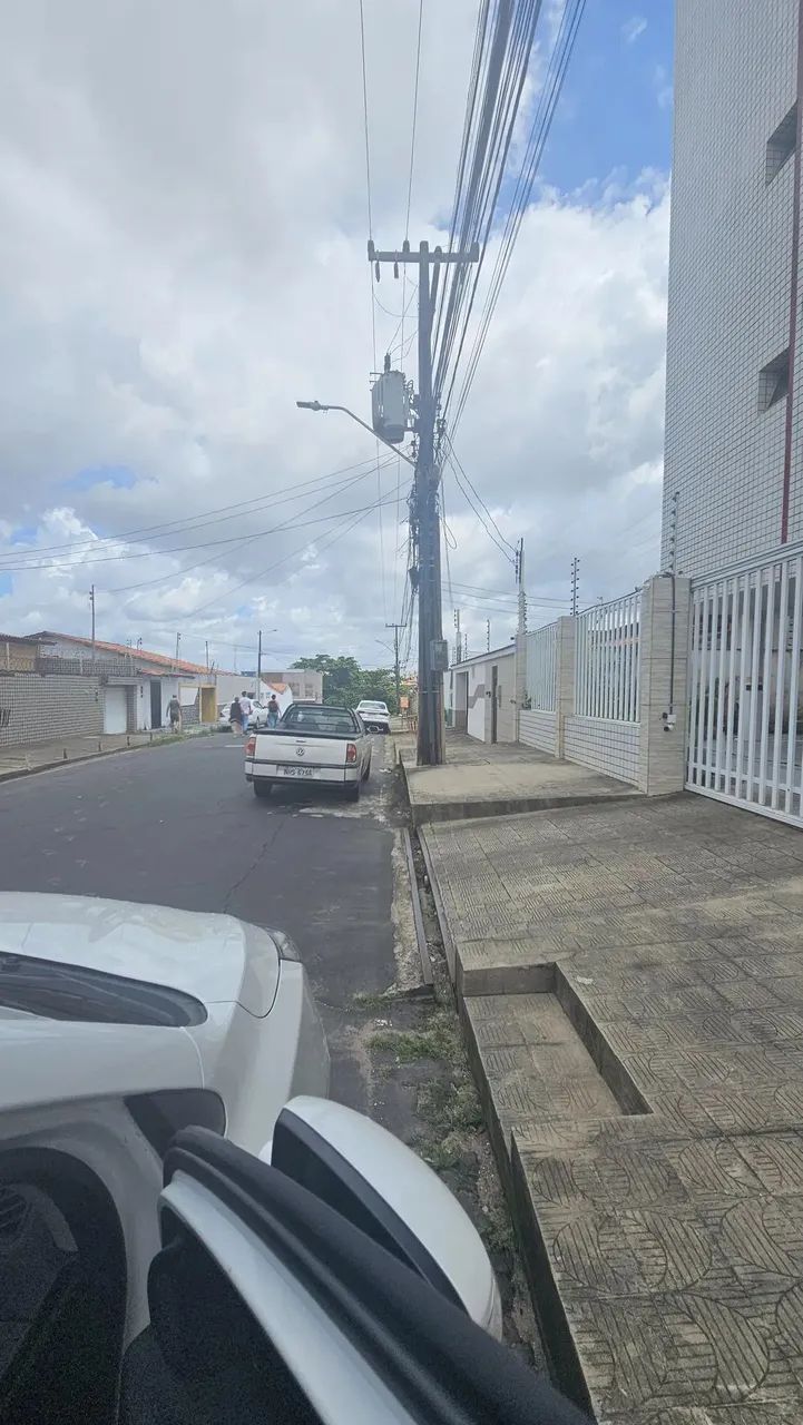 Alugo apartamento no Renascença 1 - pintado - com 3 quartos + DCE - Foto 3