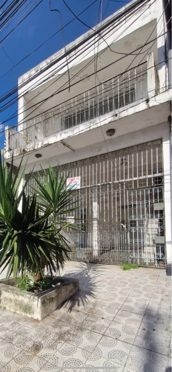 Casa 2 pavimentos na municipalidade 600 mil