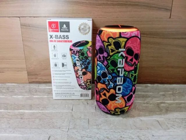 Caixa de Som Bluetooth com Grave Forte a Prova D'agua Estampa Caveira - Foto 6