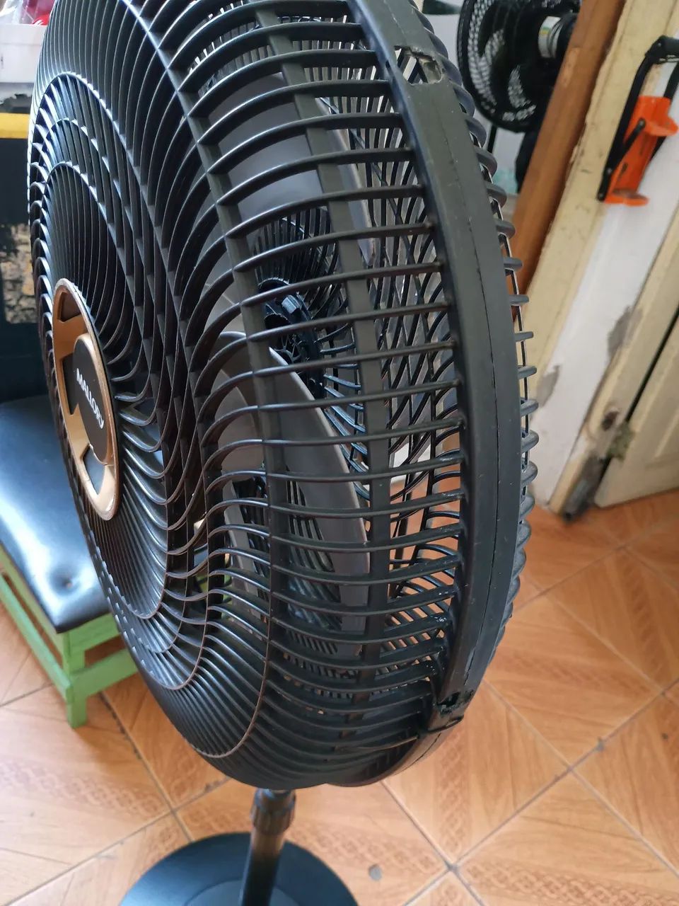 Ventilador de coluna Mallory 64312006722561124