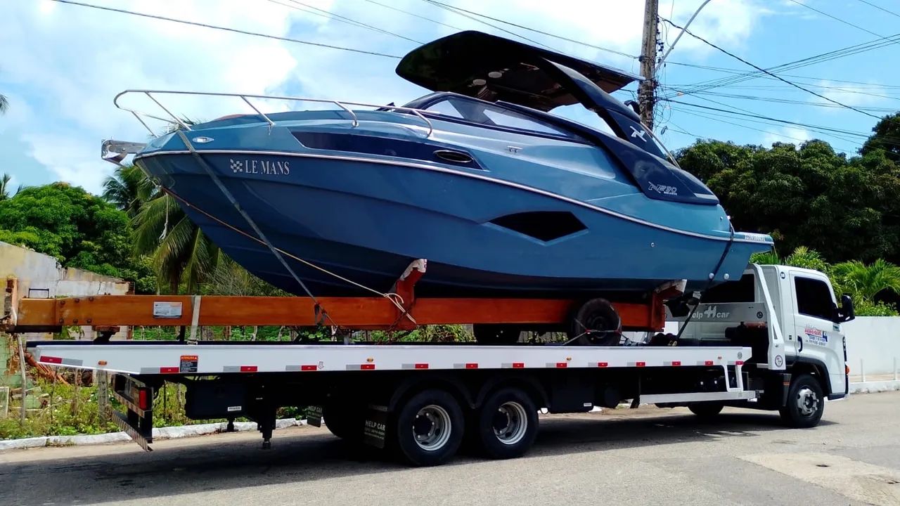Lancha NX 290 com motor Mercruiser e rabeta bravo, muito nova, ano 2024 