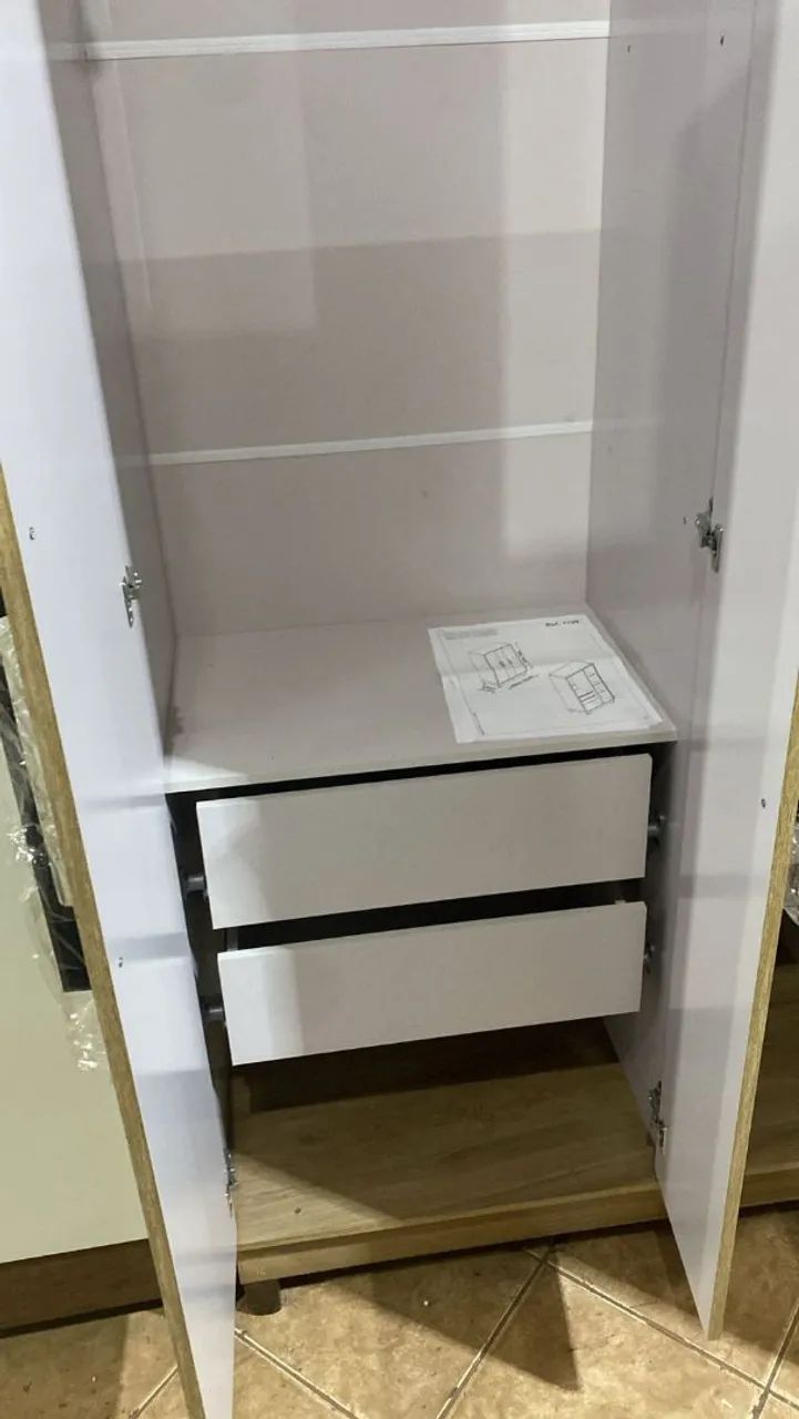 Guarda-Roupas de 3 Portas em Amadeirado - Foto 4
